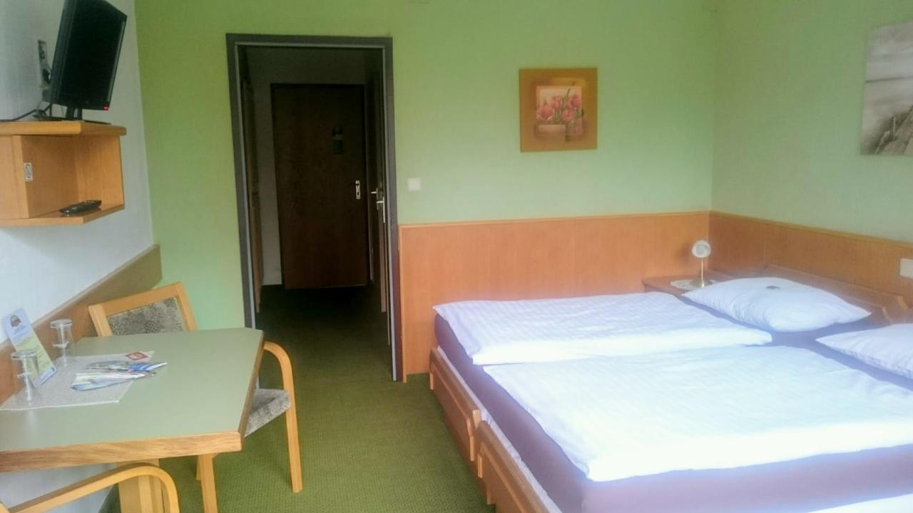 Pension Fruehwirth Bad Tatzmannsdorf Bagian luar foto